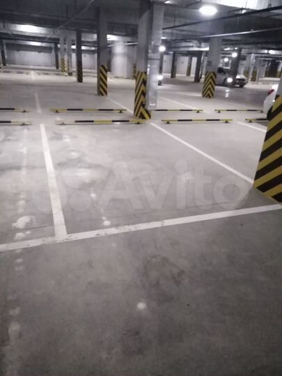 Машиноместо, 15 м²