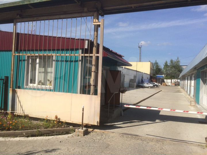 Гараж, > 30 м²