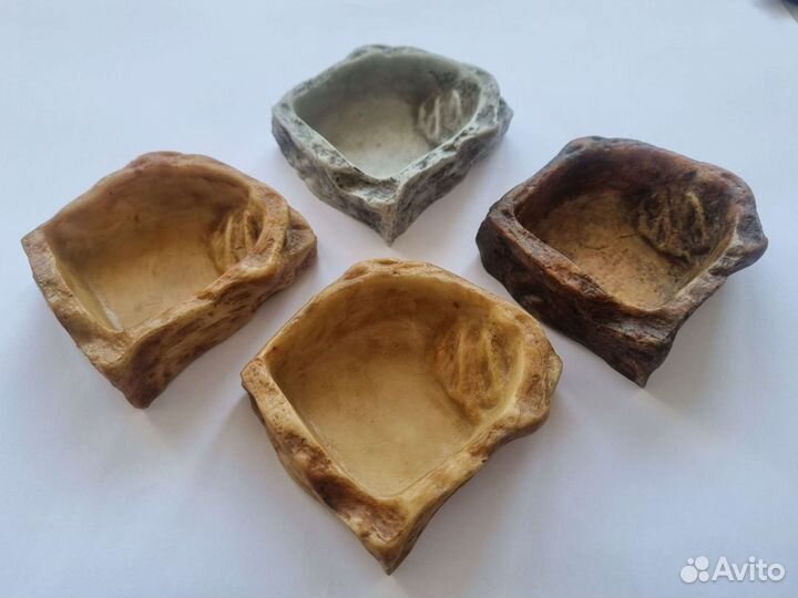 Поилка для рептилий