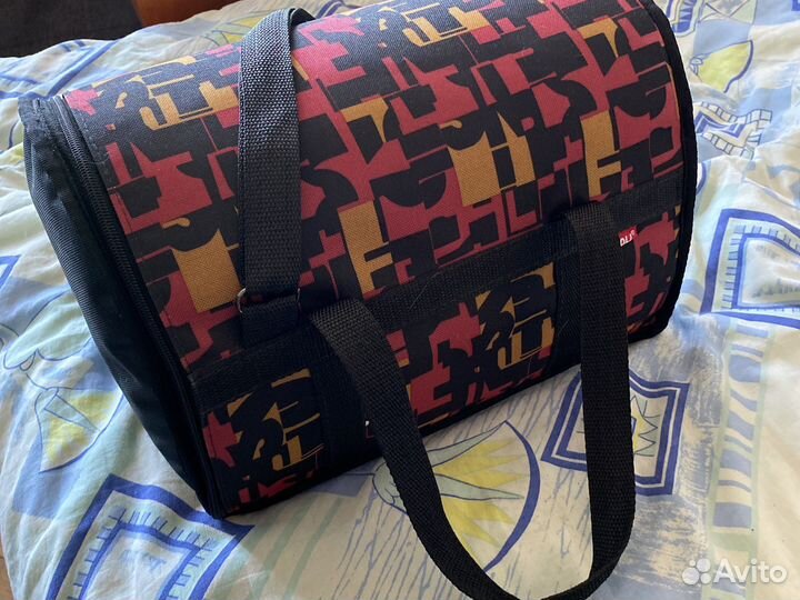 Переноска для кошек и собак