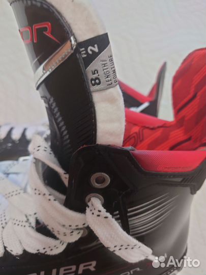 Хоккейные коньки bauer