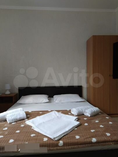 Комната 15 м² в 8-к., 2/4 эт.