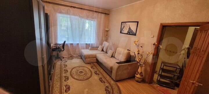 2-к. квартира, 50 м², 1/3 эт.