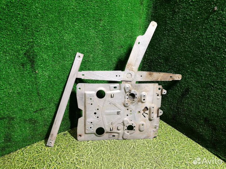 Стеклоподъемник передний левый Volvo FH 2003