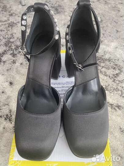 Туфли братц 38