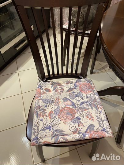 Кухонный уголок и стол, стулья