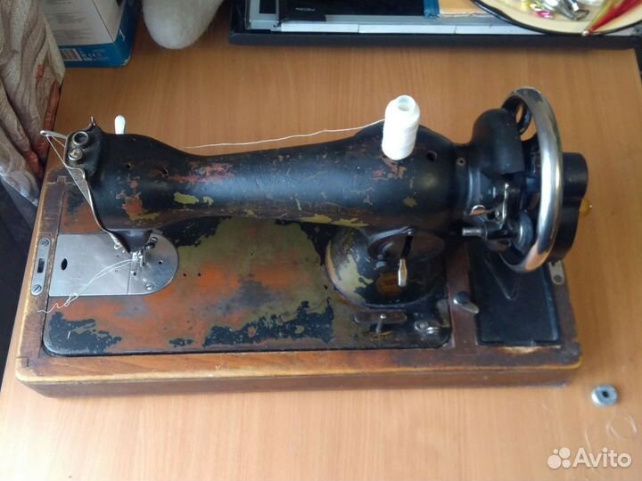 Швейная машина Подольск ручная