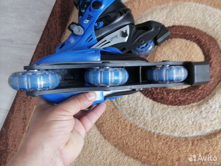 Роликовые коньки новые