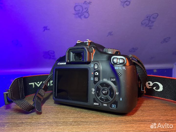 Зеркальный фотоаппарат canon 1100d