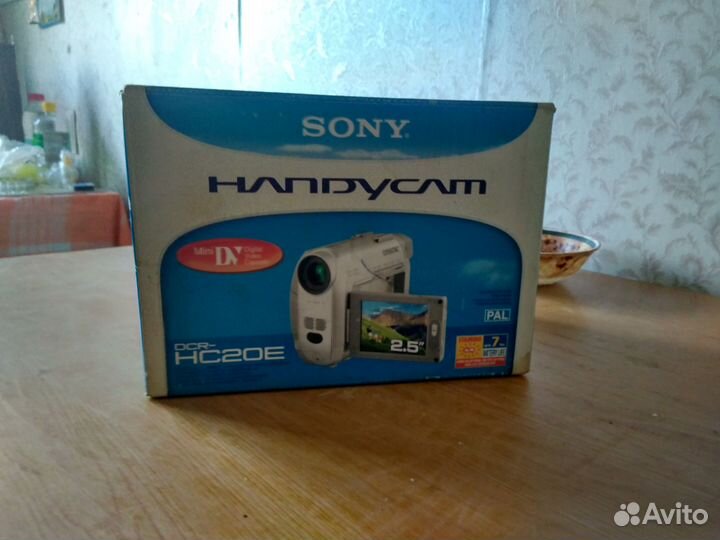 Видеокамера Sony DCR-HC20E Handycam (Carl Zeiss)