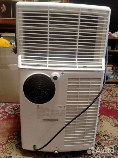 Напольный кондиционер electrolux