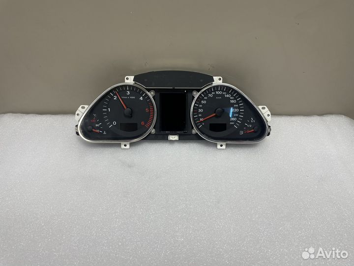 Панель приборов Ауди А6 С6