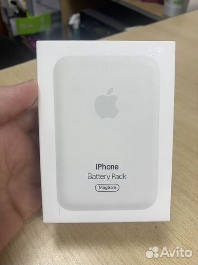 Magsafe battery pack