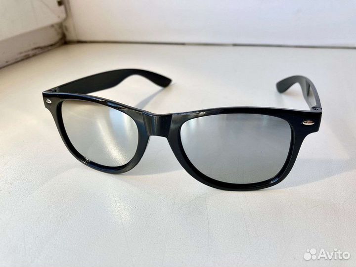 Зеркальные солнцезащитные очки