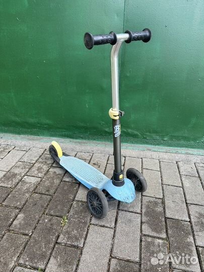 Самокат детский трехколесный