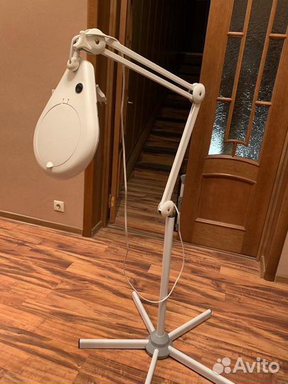 Лампа лупа напольная