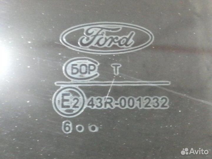 Стекло двери заднее правое Ford Focus 2 седан 1.8