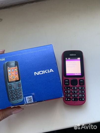 Телефон Nokia 100