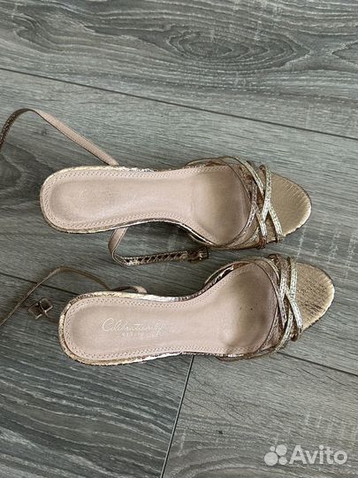 Босоножки золотые 36