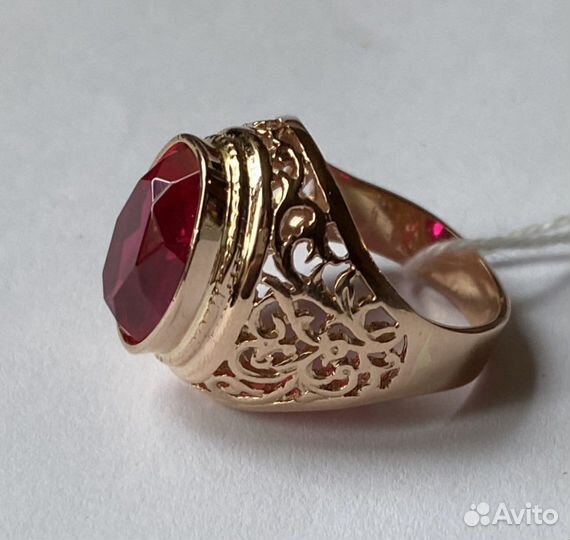 Золотое советское кольцо 583 с корундом рубина