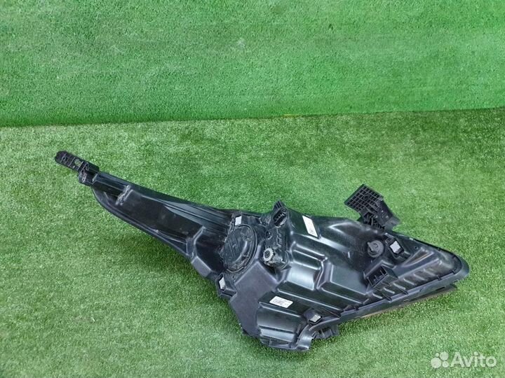 Фара левая Kia Rio