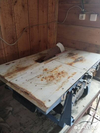 Станок деревообрабатывающий многофункциональный