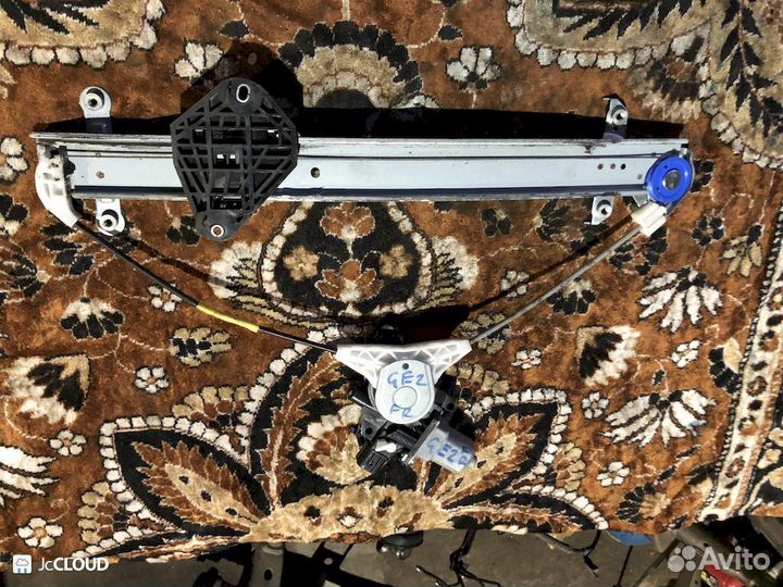 Стеклоподъемник на subaru impreza GE2 EL154J