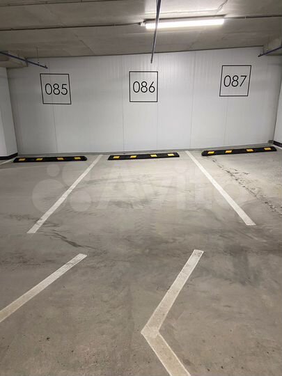 Машиноместо, 13 м²