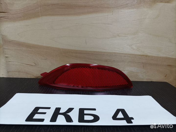 Новый правый отражатель на задний бампер Солярис с