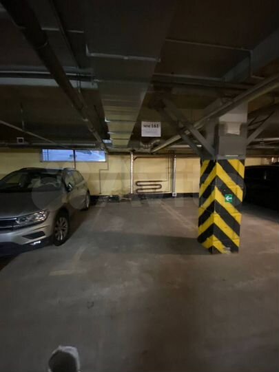 Машиноместо, 18 м²