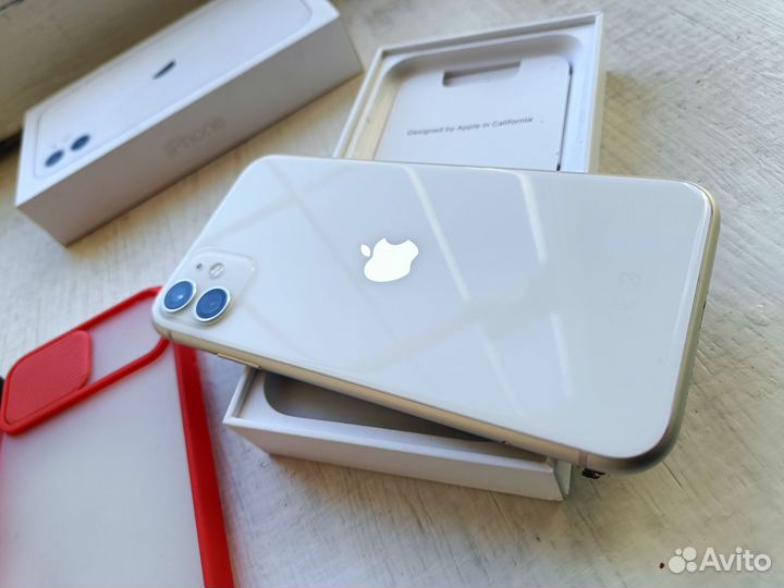 iPhone 11, 64 ГБ