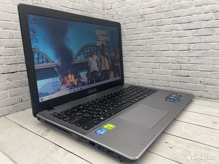 Игровой ноутбук Asus / 15.6 / Core i5 / 8 Gb / SSD