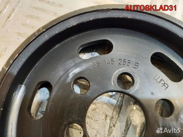 Шкив насоса гур VW Golf 4 038145255B