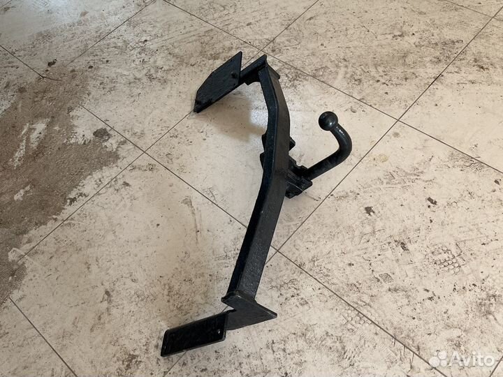 Фаркоп на suzuki swift