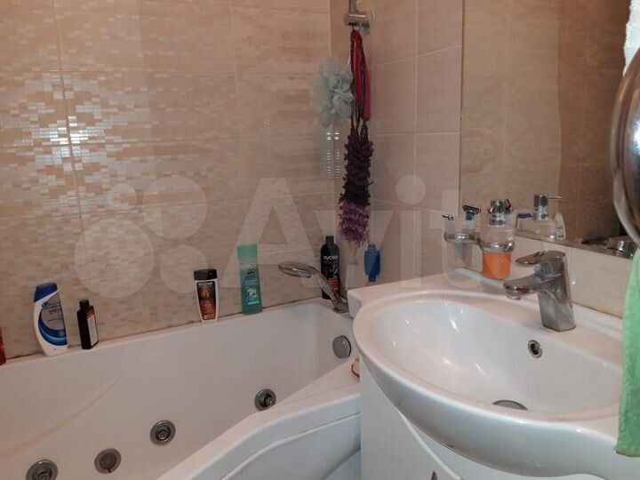 2-к. квартира, 61,2 м², 7/9 эт.