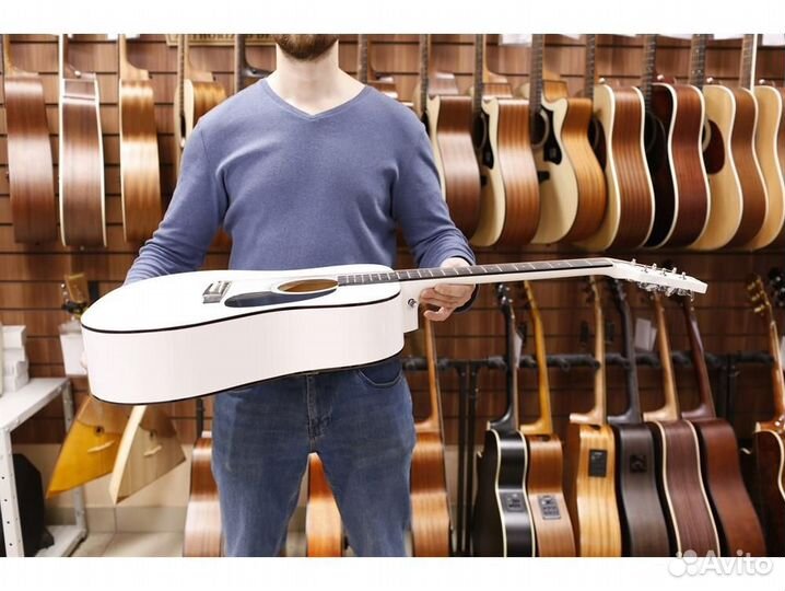 Martinez FAW - 702 / WH акустическая гитара