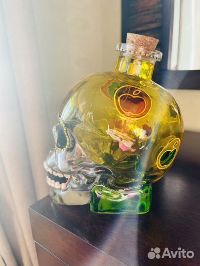 Штоф Череп витражный в стиле apple 800 мл