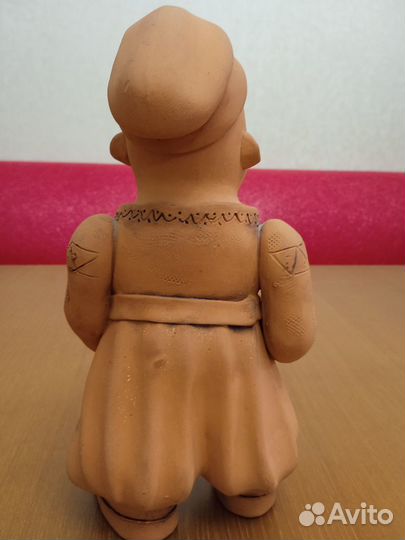 Статуэтка из глины