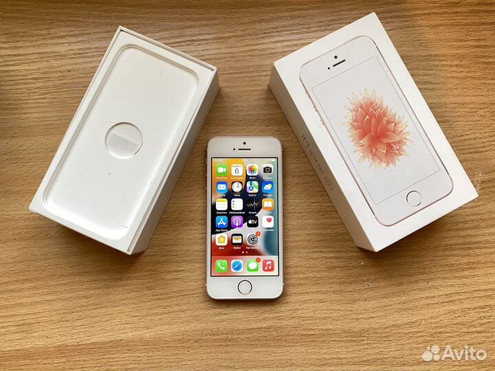 iPhone SE, 32 ГБ