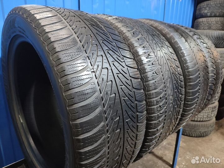 Goodyear UltraGrip 8 285/45 R20