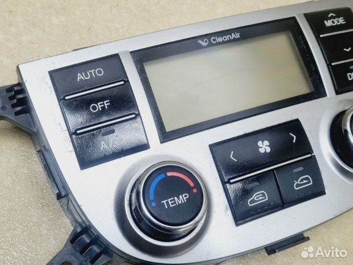 Блок управления отопителем Hyundai Santa Fe 2