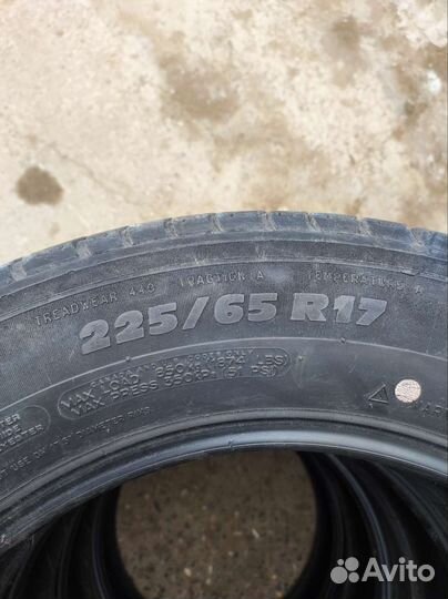 Michelin Latitude Tour HP 225/65 R17