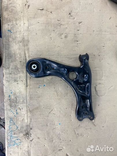 Рычаг Передний Правый VAG 6RU407152