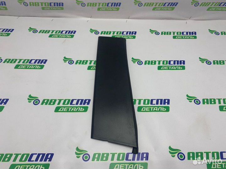 Накладка декоративная двери задняя правая Mazda