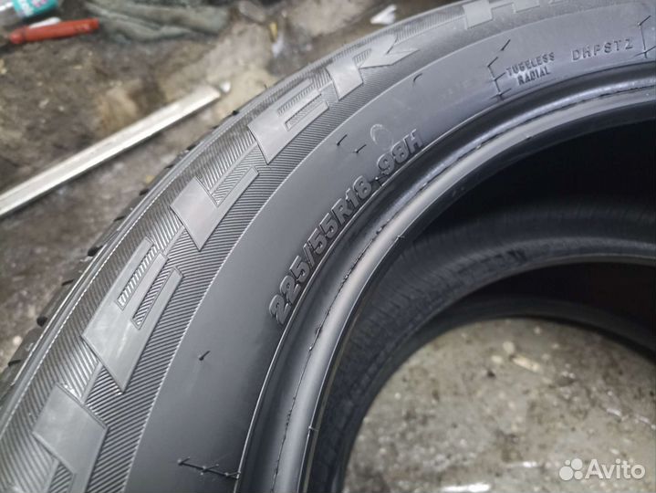Bridgestone Dueler H/P 225/55 R18