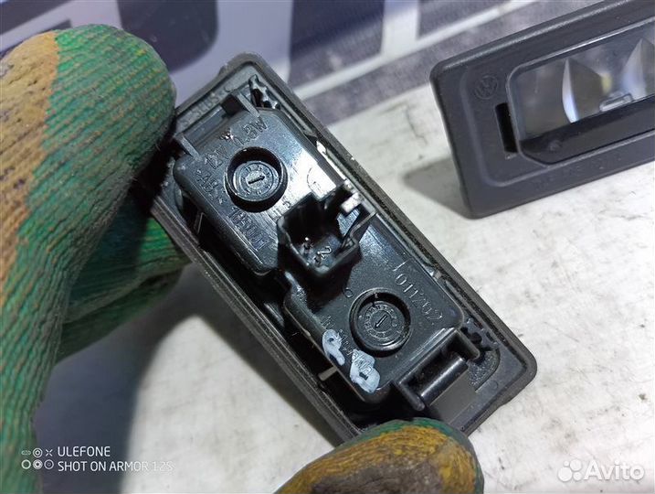 Подсветка номера Skoda Superb III 1.6 dcxa 2015