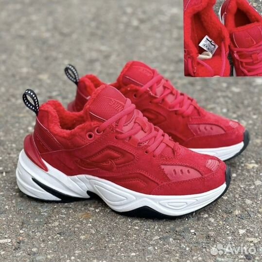 Кроссовки женские