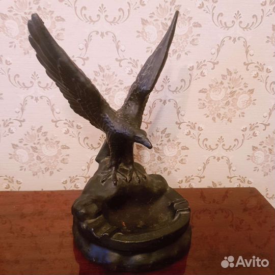 Орел Пепельница статуэтка