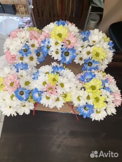 Композиция из живых цветов