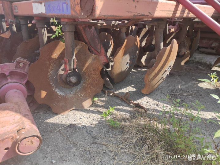 Дискатор бдм 4*4 (с шлейф-катком)